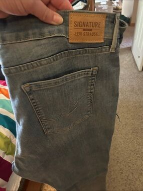 Signature by Levi Strauss Light Blue Women's Jeans